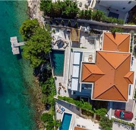 Spectacular 4 Bedroom Luxury Villa with Infinity Pool on Brac Island, sleeps 8